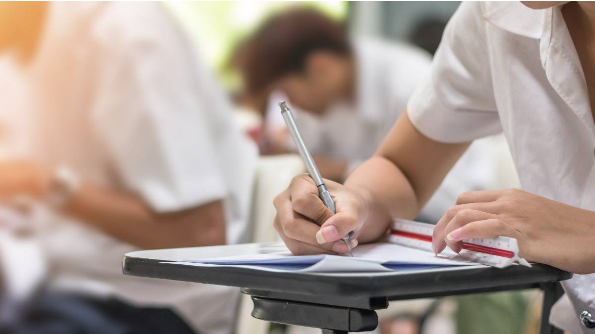 10 Tips to Ace Your KSEEB 10th grade Exams: Utilizing Deeksha’s Resources for Success!